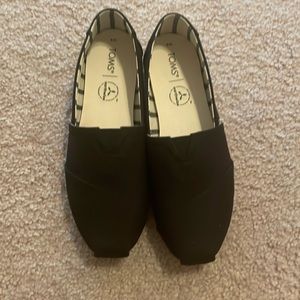 Tom’s original women’s size 9